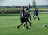 Laatste training S.K.N.W.K. JO11-1JM van seizoen 2022-2023 (partijtje tegen de ouders) (139/221)